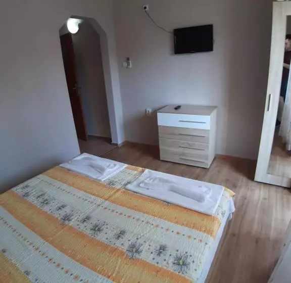 پانسیون Guest House Diamandievi