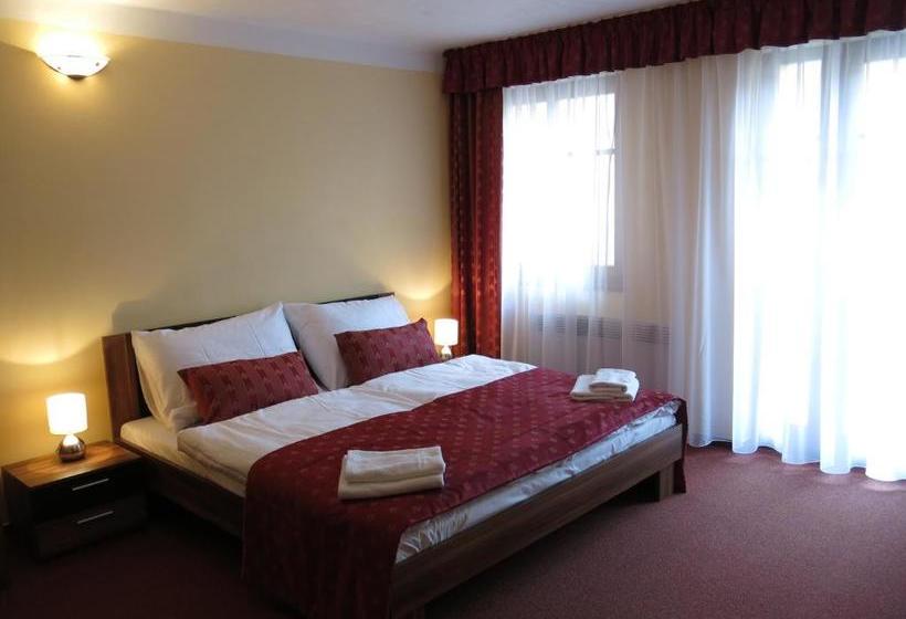 膳宿费 Penzion Elzet