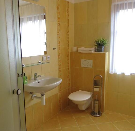 膳宿费 Penzion Elzet