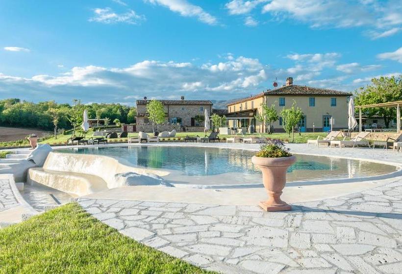 リゾートホテル Tenuta Le Tre Virtù