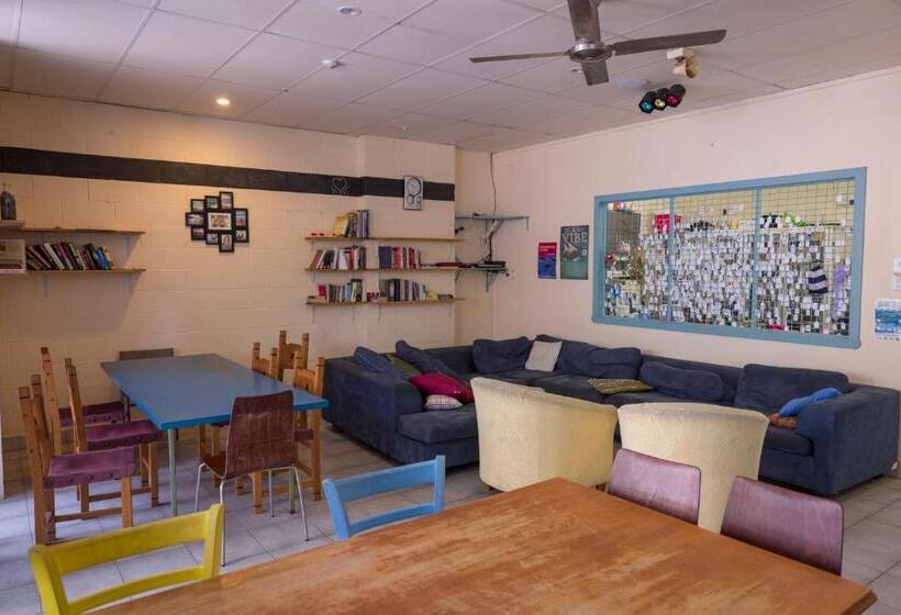 호스텔 Manta Lodge Yha & Scuba Centre