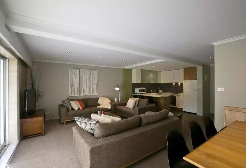 Altitude Apartments