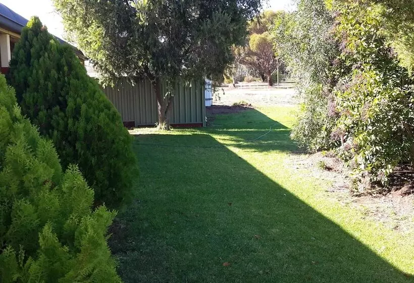 Barham Colonial Motel