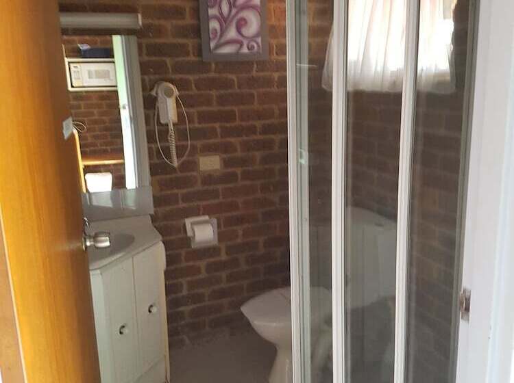 Barham Colonial Motel