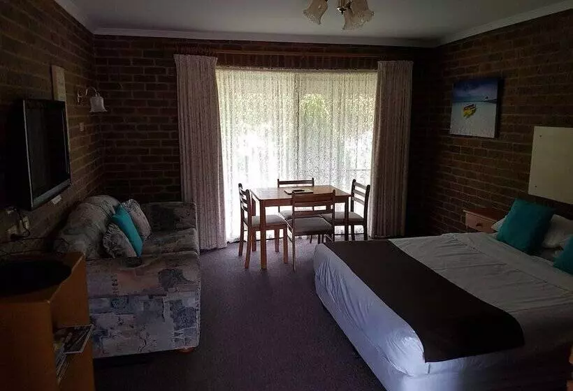 Barham Colonial Motel