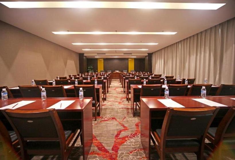 فندق Dongfang Xuanyi Holiday