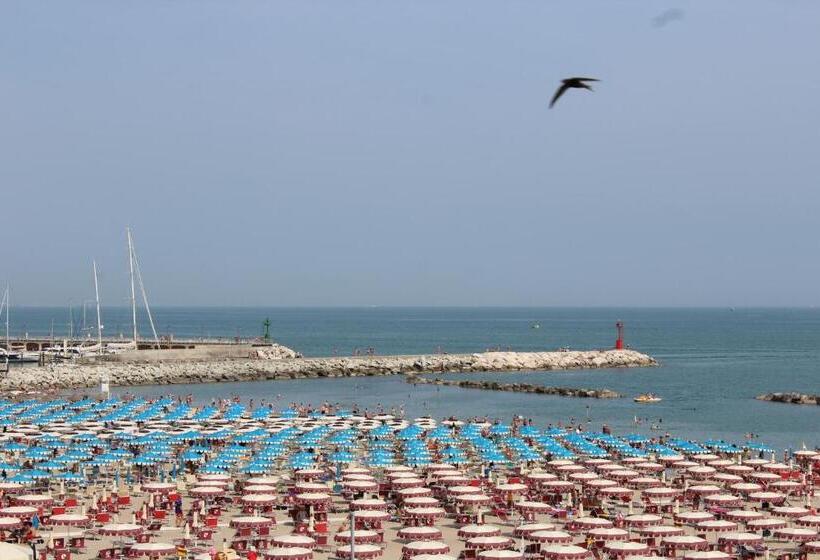 בית מלון כפרי Splendid