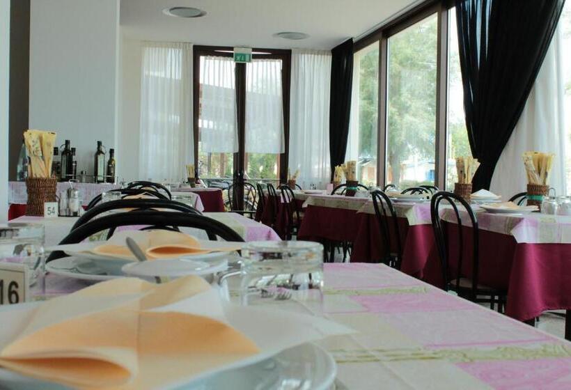 בית מלון כפרי Splendid