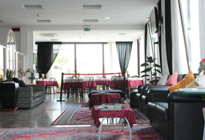 בית מלון כפרי Splendid