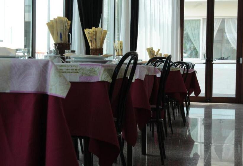 בית מלון כפרי Splendid