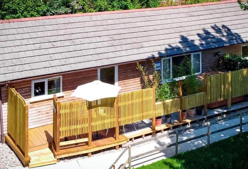 אתר נופש Ivyleaf Combe Lodges