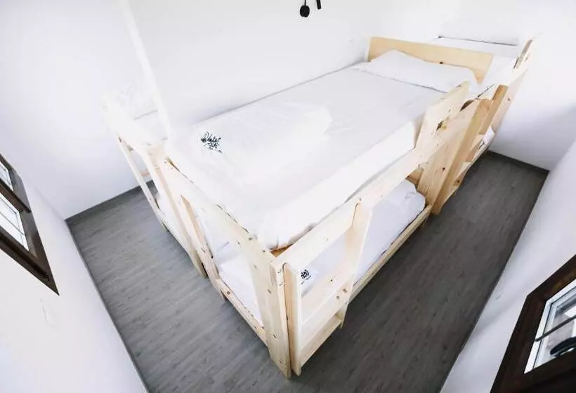 هاستل Latas Surf House