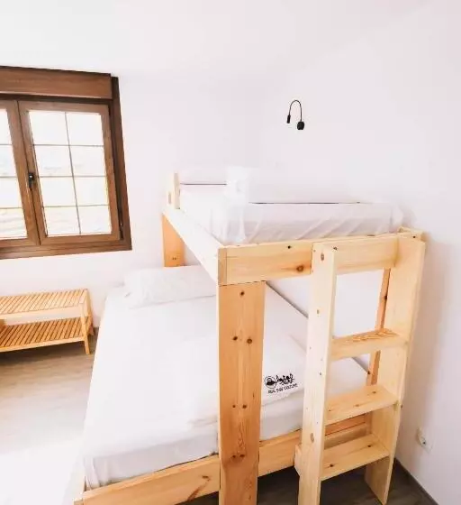 هاستل Latas Surf House