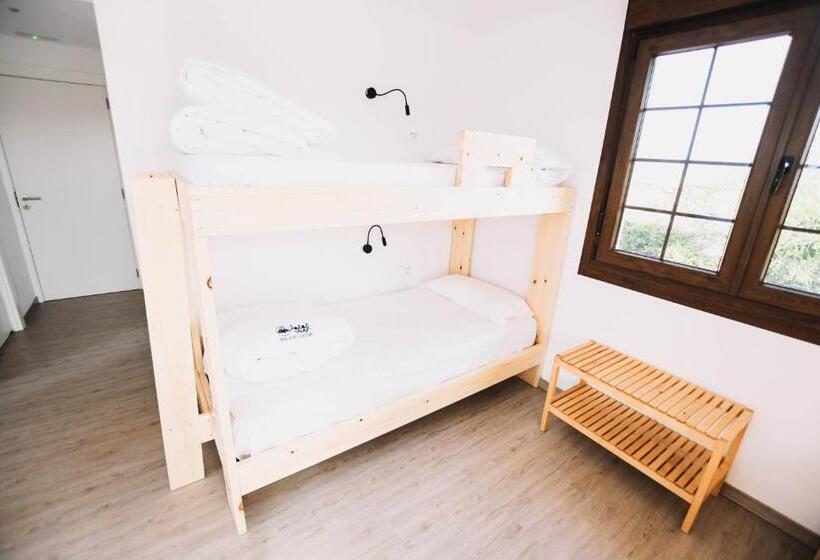 هاستل Latas Surf House