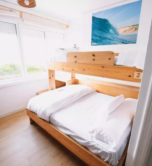 هاستل Latas Surf House