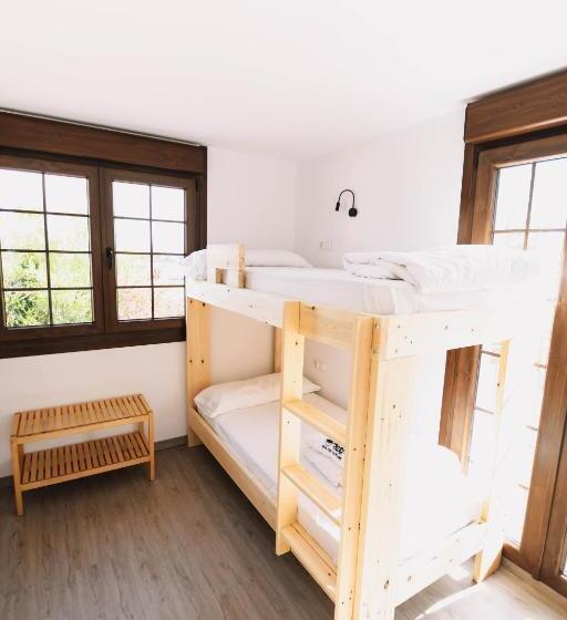 هاستل Latas Surf House