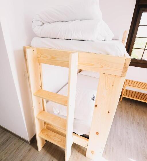 هاستل Latas Surf House