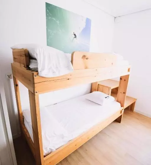 هاستل Latas Surf House