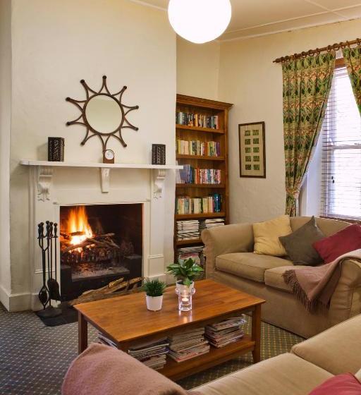 צימר Crafers Cottages