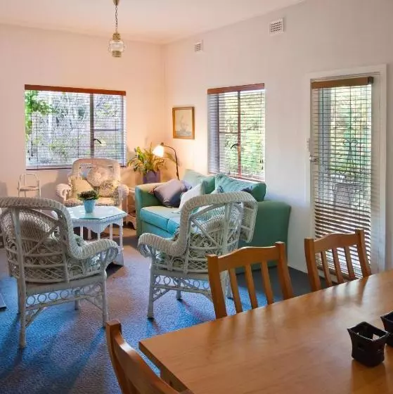 Aamiaismajoitus (B&B) Crafers Cottages