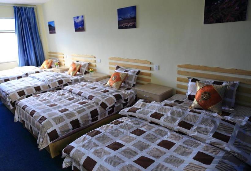 Due West International Youth Hostel