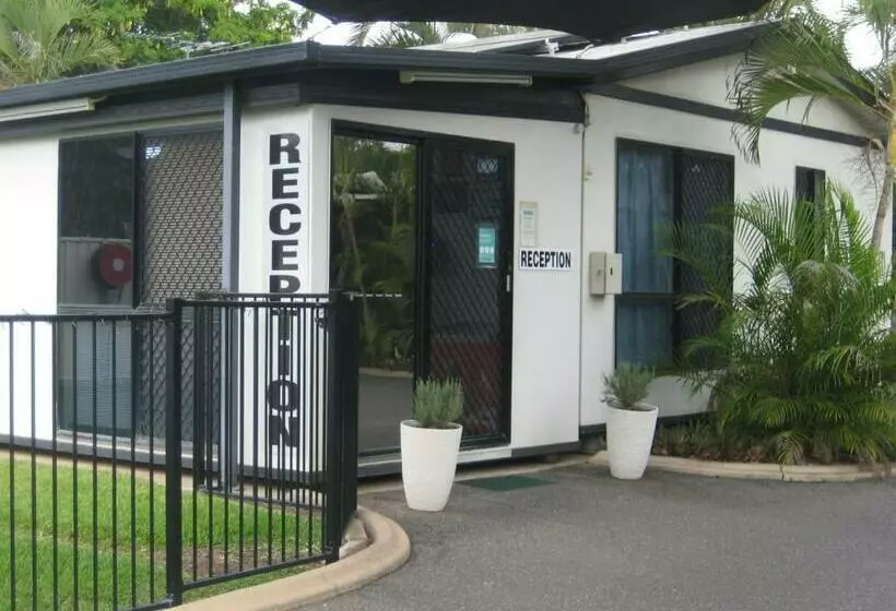 Emerald Motel Apartments