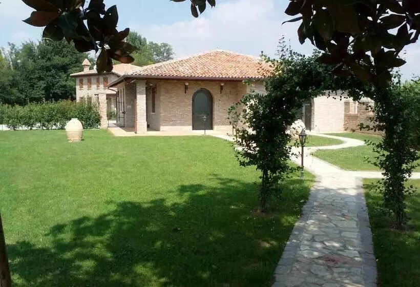 Hotelli Agriturismo La Sapienza