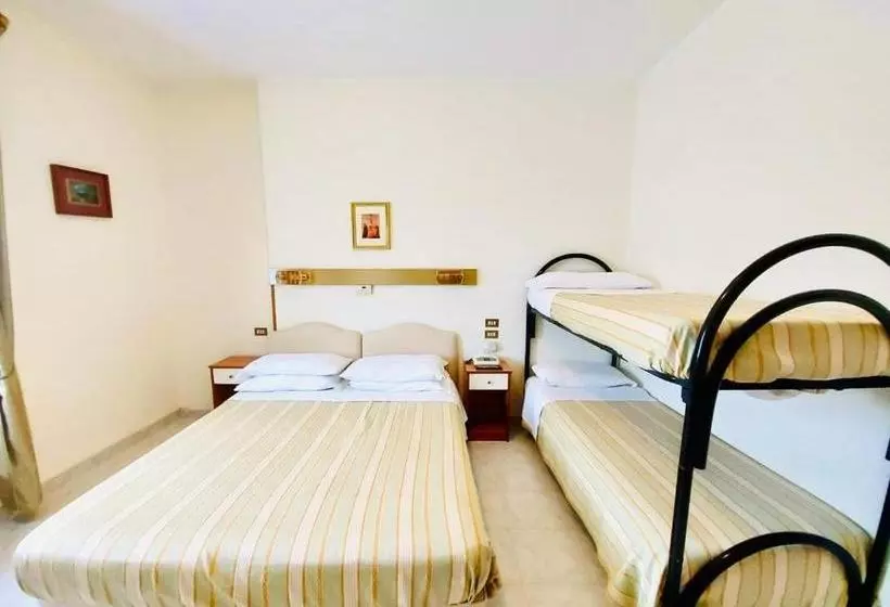 ホテル Albergo Delle Rose