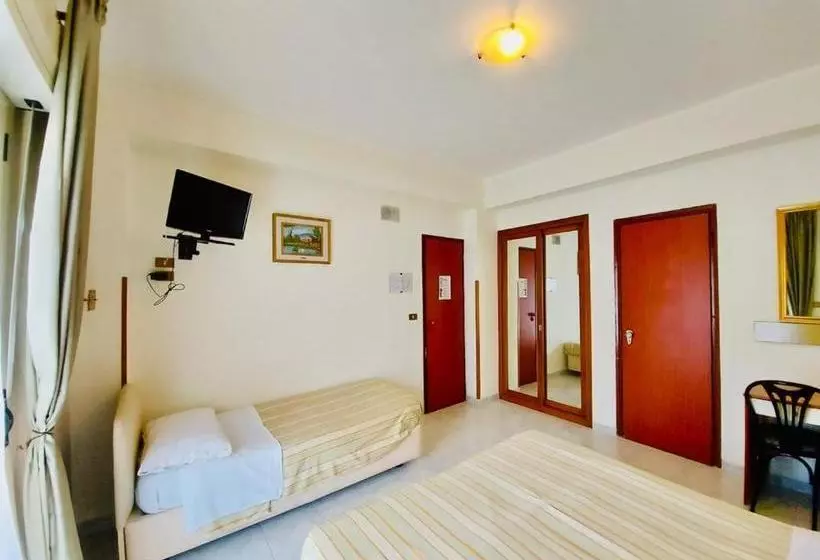 ホテル Albergo Delle Rose