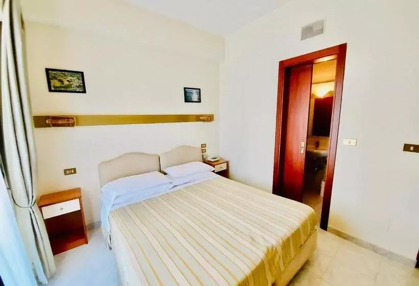 ホテル Albergo Delle Rose