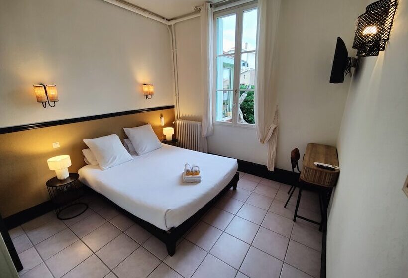 Отель Hôtel Michelet Plage