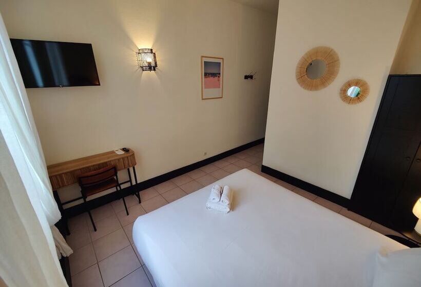 Отель Hôtel Michelet Plage