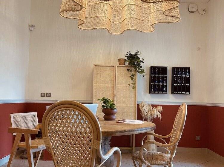 Отель Hôtel Michelet Plage