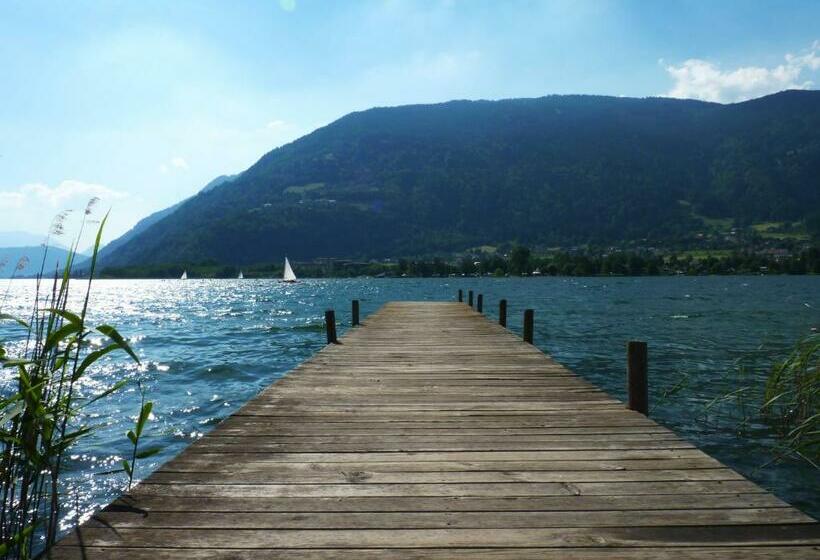 ホテル Stiftsschmiede Ossiach