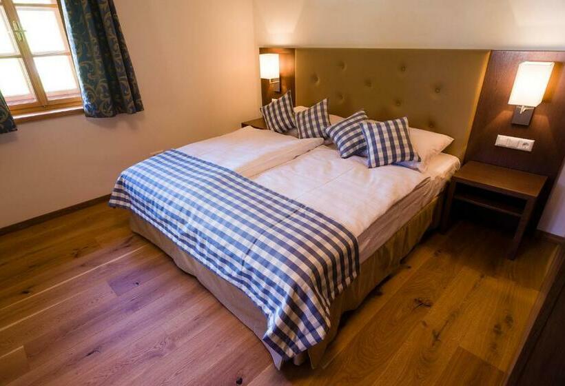 ホテル Stiftsschmiede Ossiach