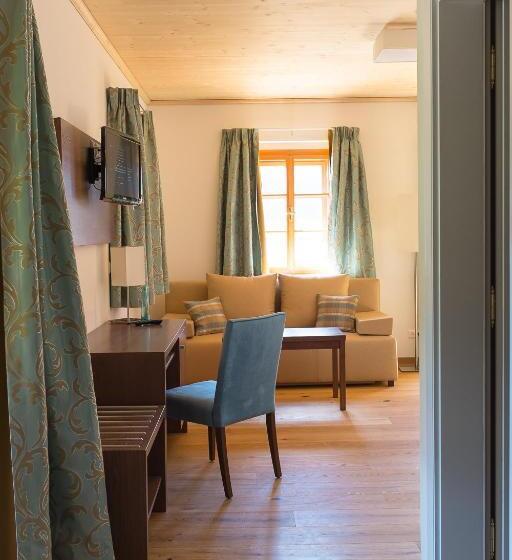 ホテル Stiftsschmiede Ossiach