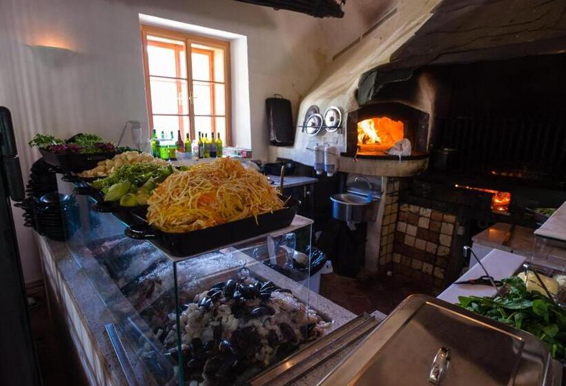 ホテル Stiftsschmiede Ossiach