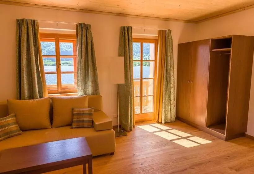 Hotelli Stiftsschmiede Ossiach