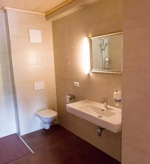 Hotelli Stiftsschmiede Ossiach