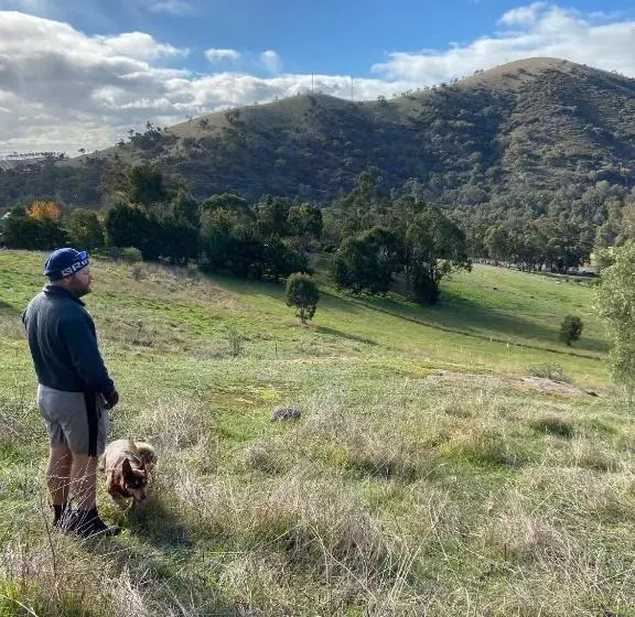Hotelli Trawool Shed Cottages, Cafe And Restaurant