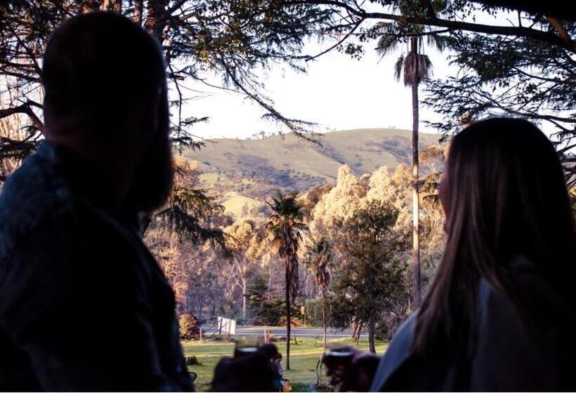 فندق Trawool Shed Cottages, Cafe And Restaurant