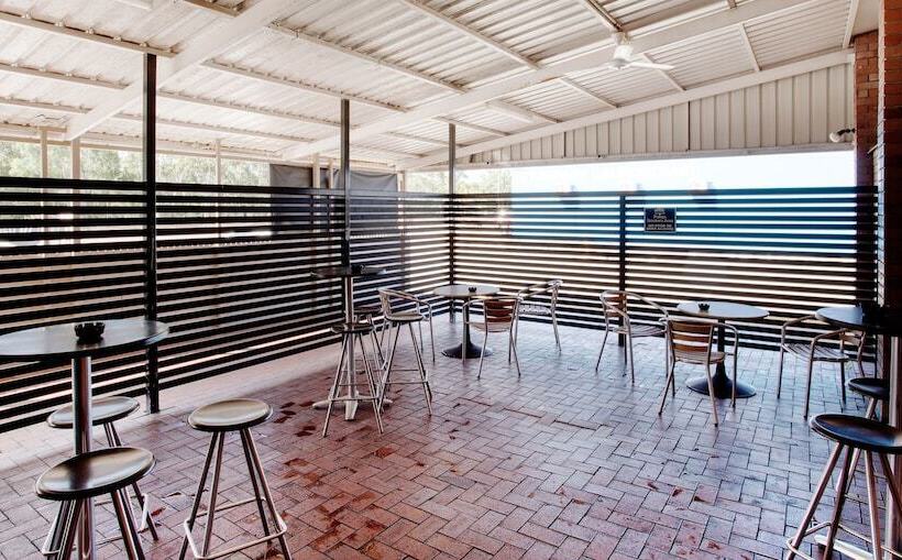 Отель Upper Ross