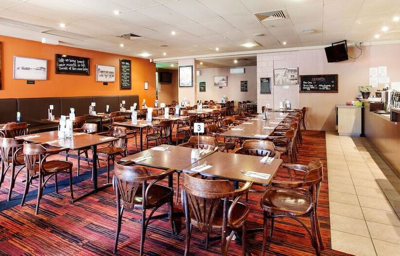 Отель Upper Ross