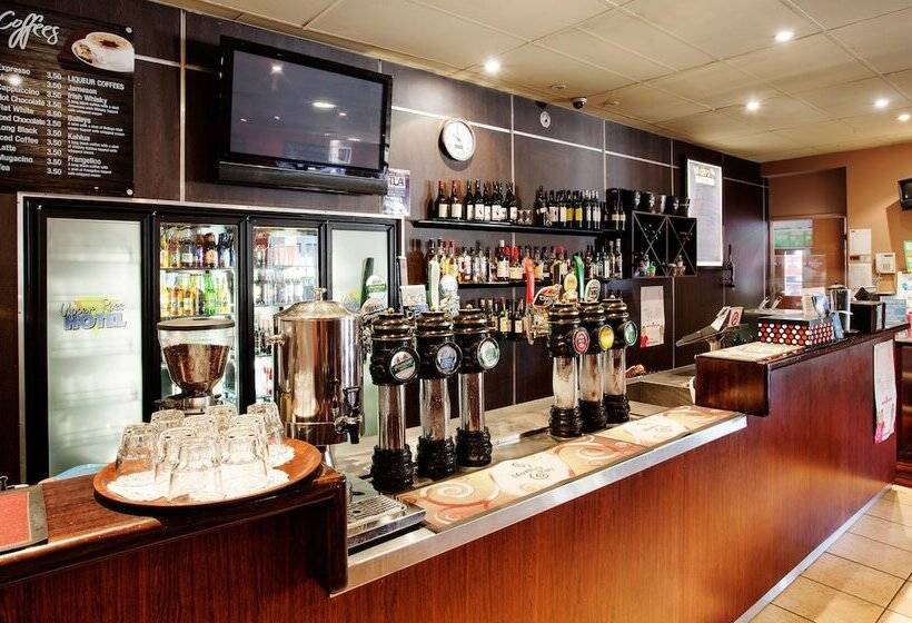 Отель Upper Ross