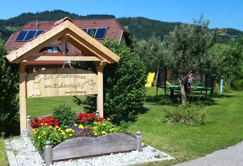 ホテル Zukaunighof