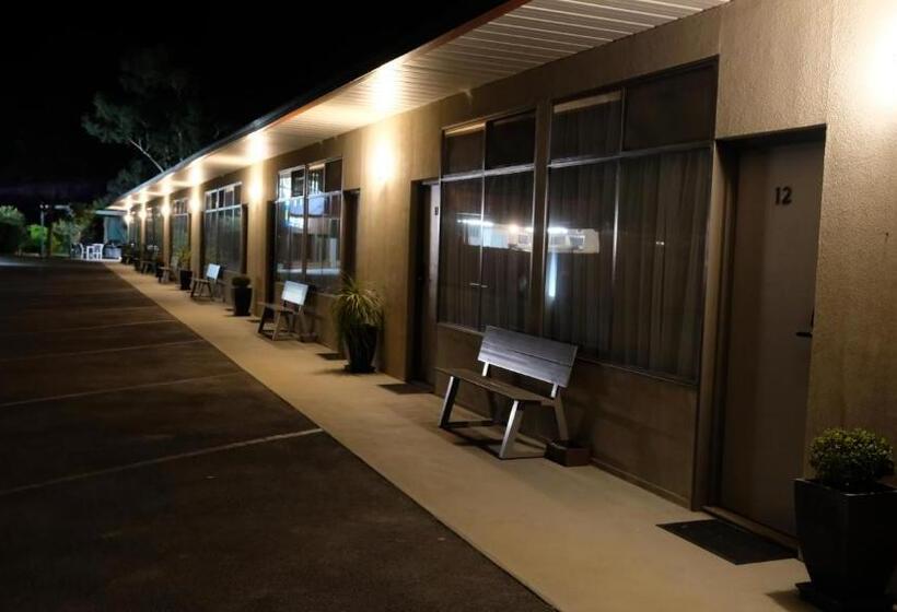 Loddon River Motel