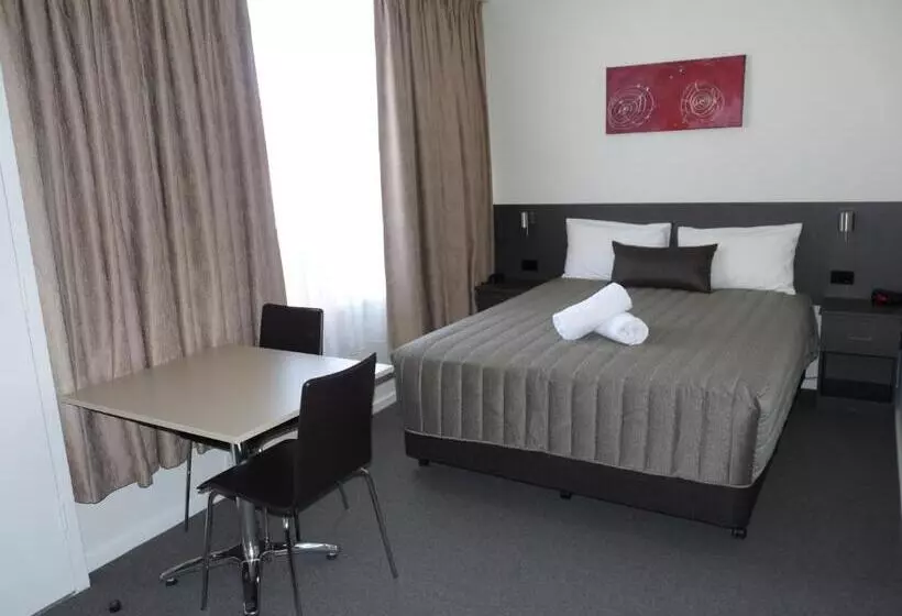 Loddon River Motel