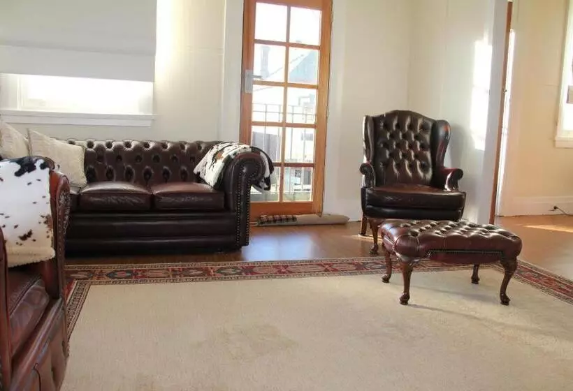 Mentor Chambers Apartment Bed & Breakfast