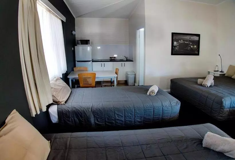 モーテル Memphis Motor Inn