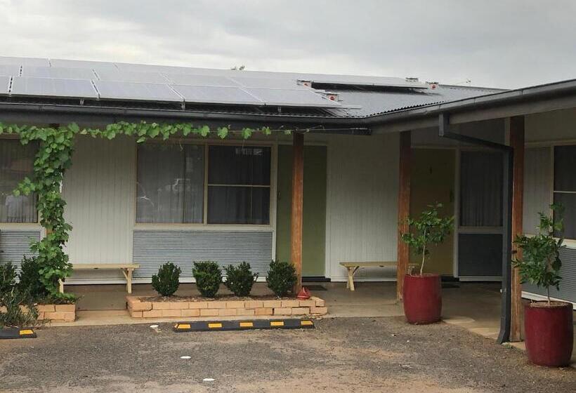 모텔 Memphis Motor Inn